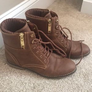 Tommy Hilfiger brown boots